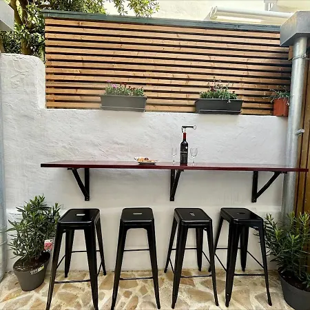 Confort, Halles Et à Pied Centre Appartamento *