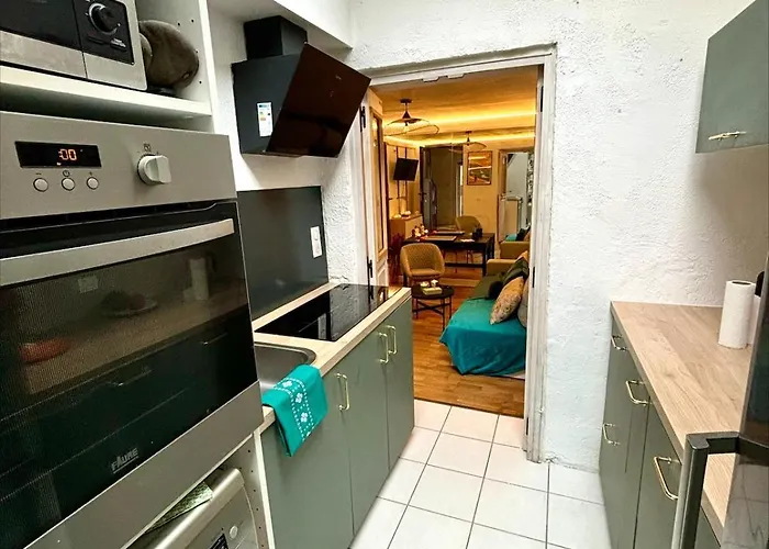 Confort, Halles Et à Pied Centre